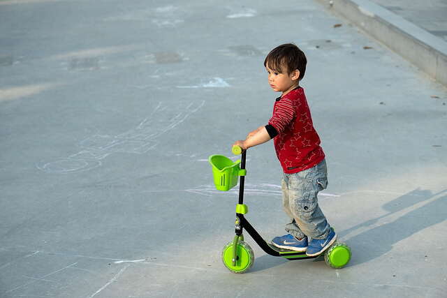 3 Wheel Electric Scooter for Kids